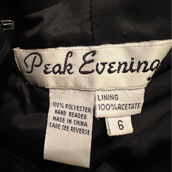 Peak Evenings size 6 pageant dress (can also be be used for prom) - Picture 4 of 4